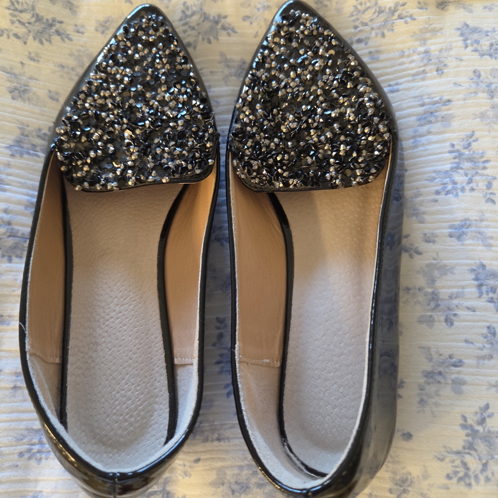 Crystal-Embellished Pointed Toe Flats - Black
